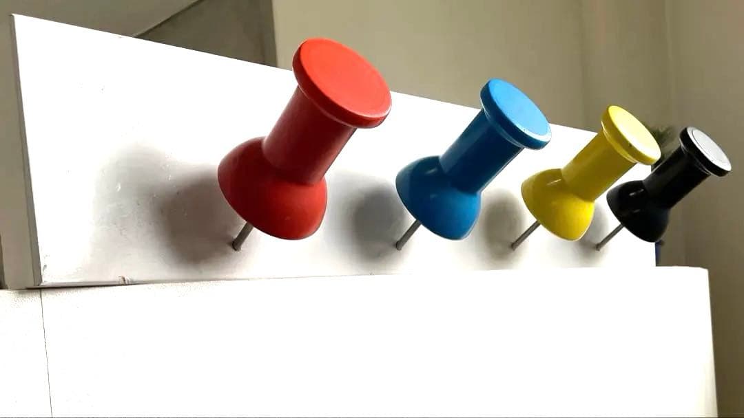 ビッグサイズ　プッシュピン洋服ハンガー