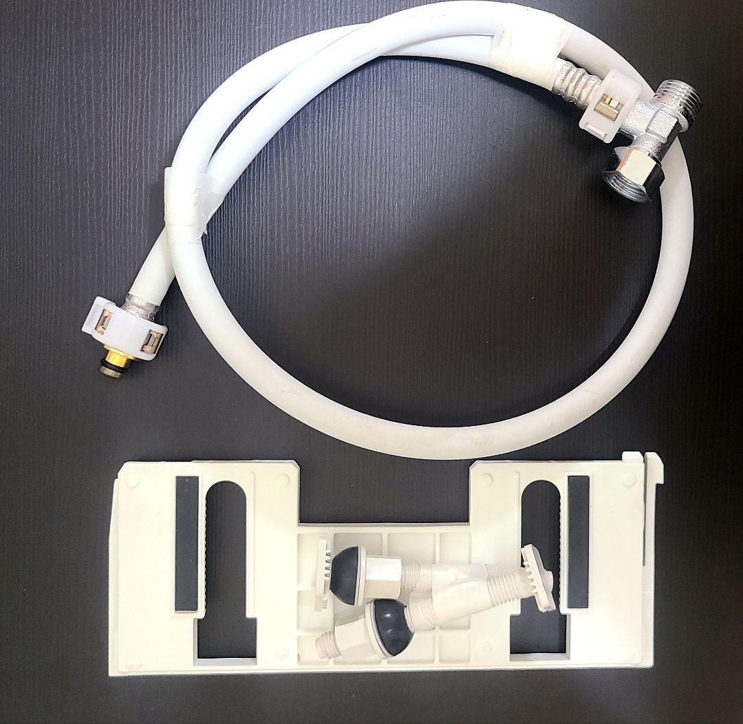 美品 年製リクシルシャワートイレD10タイプ CW-D11 オフホワイト(01)