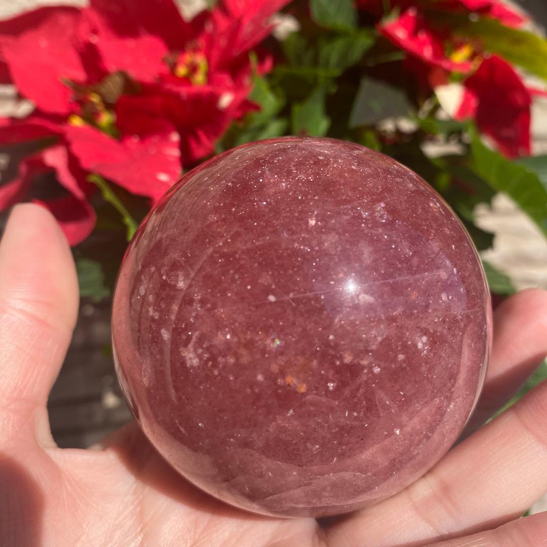 ストロベリークォーツスフィア③ マイカインストロベリー