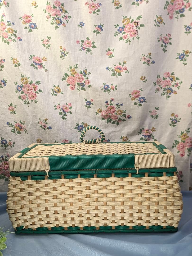 大きめ イギリス アンティーク ソーイングバスケット 裁縫箱 グリーン