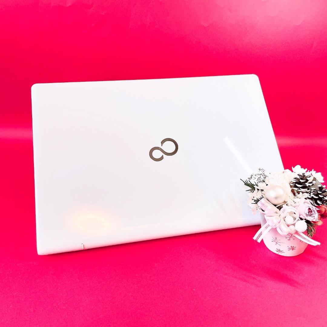 大人気タッチパネル❣️薄型ノートパソコン✨️快適SSDブルーレイ白Windows11