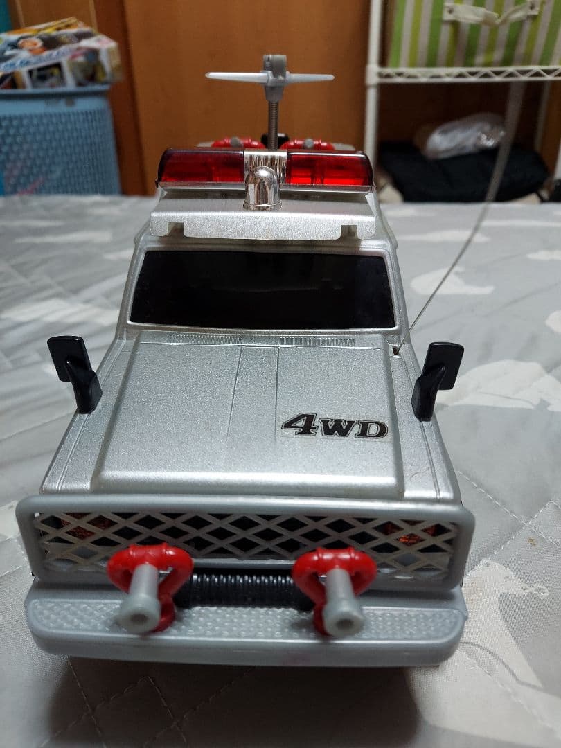 西武警察のラジコンカー