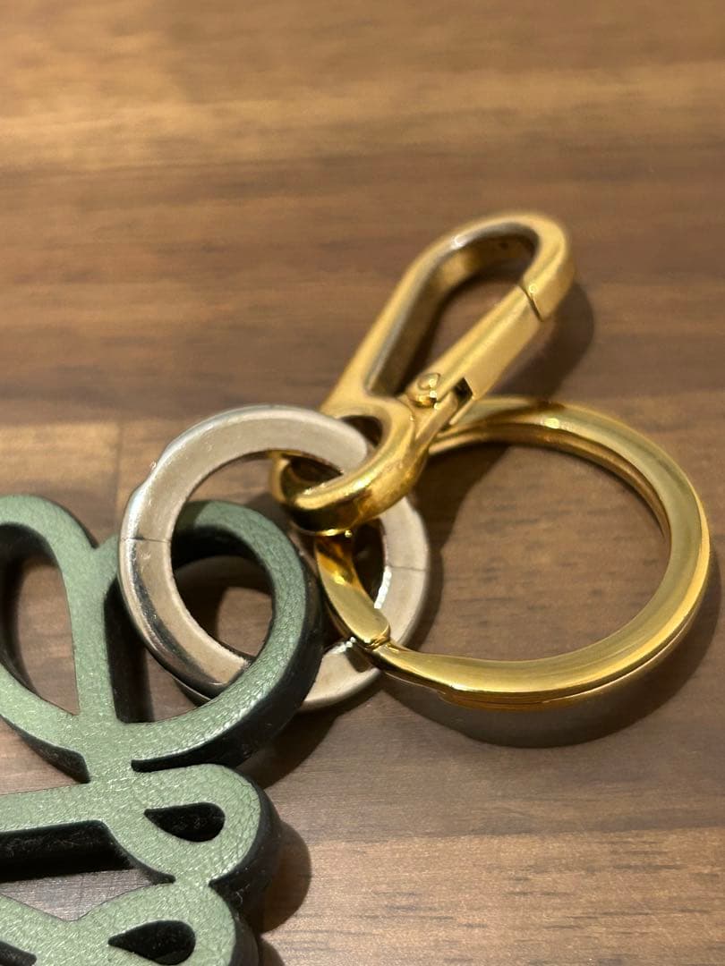 LOEWE チャーム　キーリング