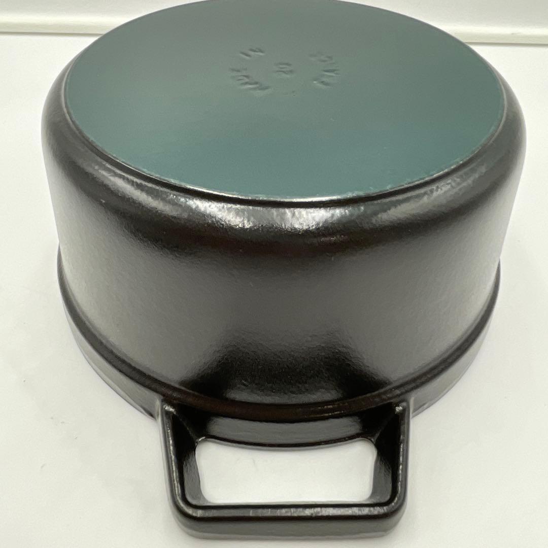 美品　ストウブ ピコ•ココット ラウンド 20cm ブラック 両手鍋