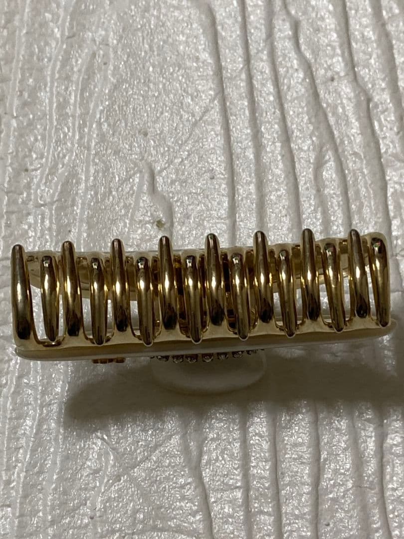 アッカ ニューコラーナ ヘアクリップ Mサイズ