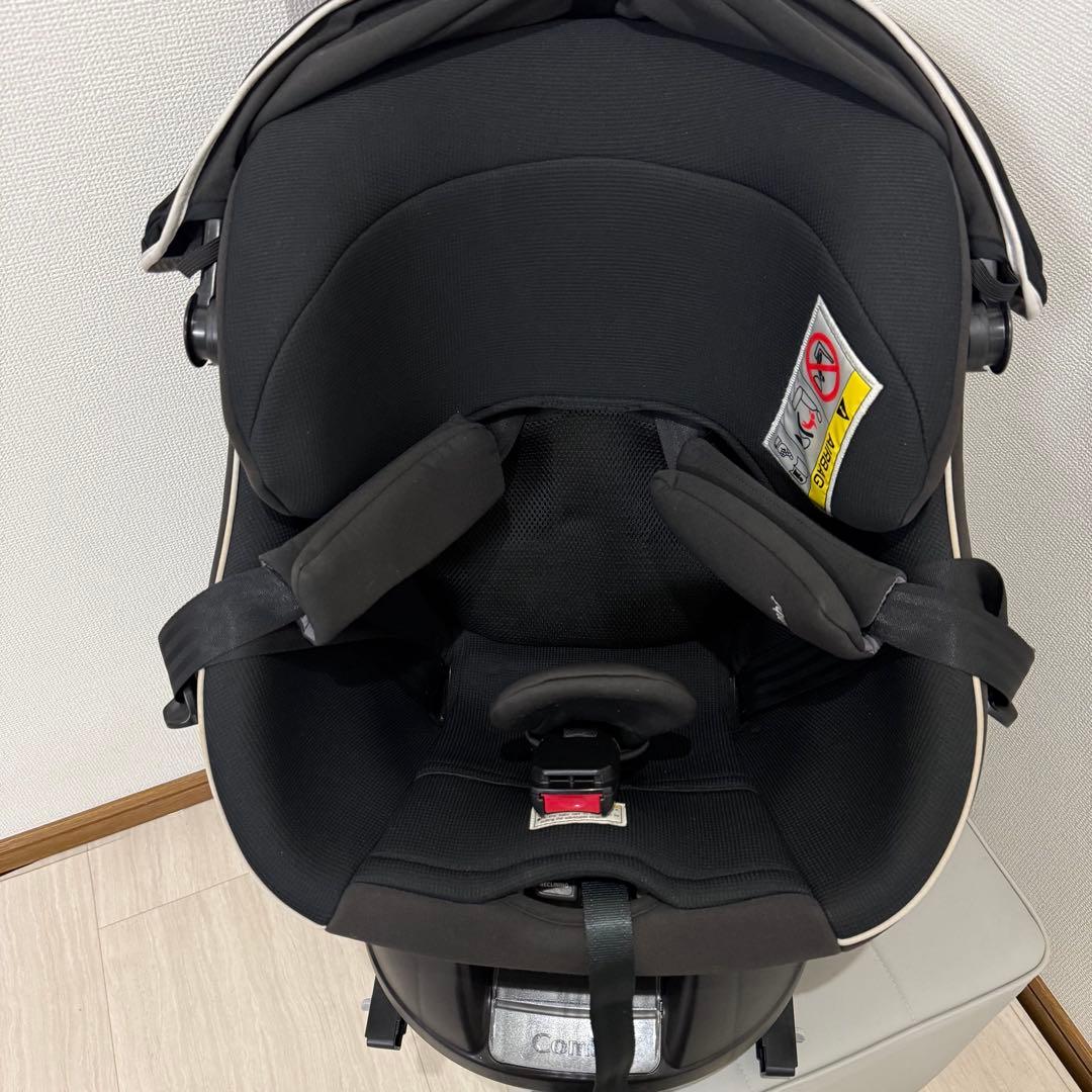極美品【限定色】Combi クルムーヴスマートisofixエッグクッションNeo