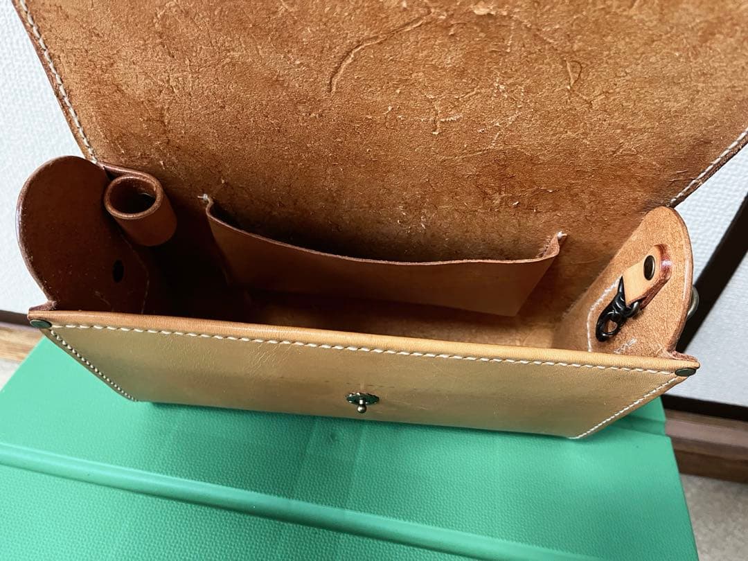 本革レザーショルダーバッグ