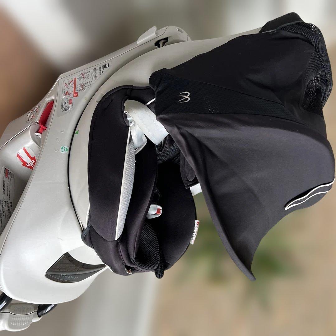 美品）エールべべ クルットNT プレミアムW 回転式 シートベルト固定式