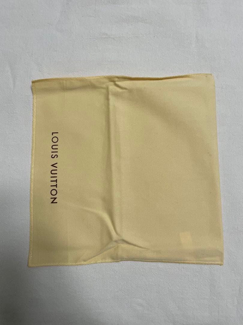 Louis Vuitton ヴェルニ ファスナー長財 布　赤紫