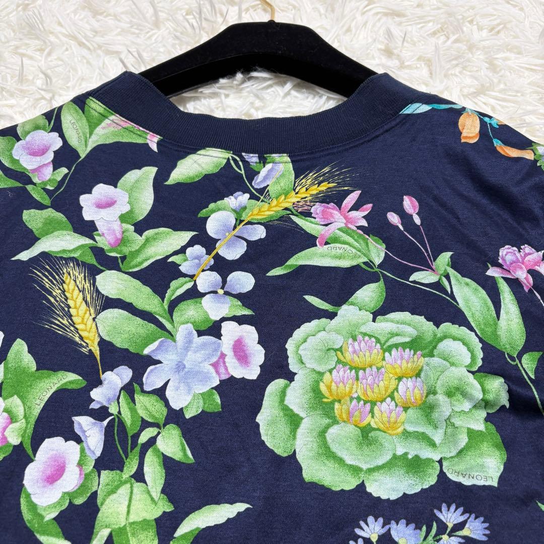 【美品】レオナール Tシャツ 花柄 カットソー ロゴ フラワー柄 ボタニカル