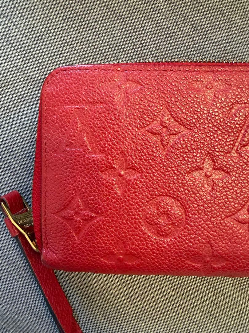 ルイヴィトン ジッピーウォレット