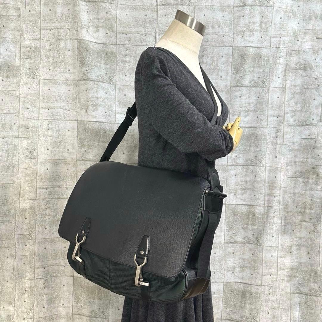 LOUIS VUITTON ルイヴィトン デルスー タイガ メッセンジャーバッグ