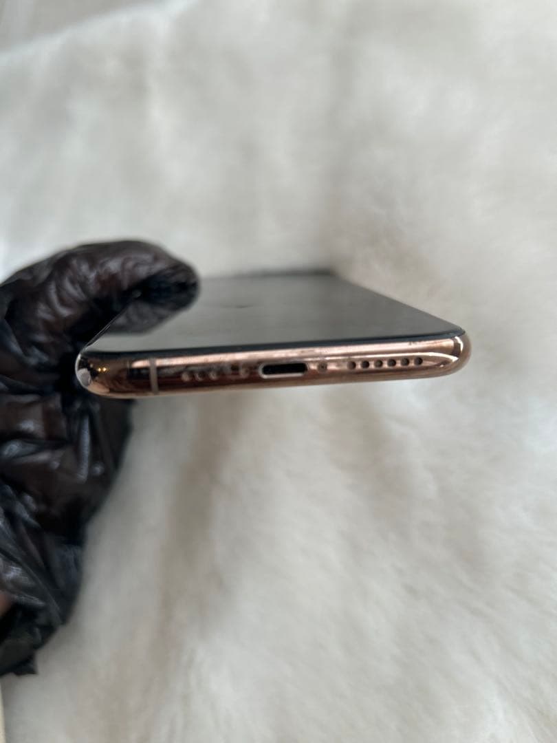 【SIMフリー】Apple iPhone 11 Pro ゴールド　64G