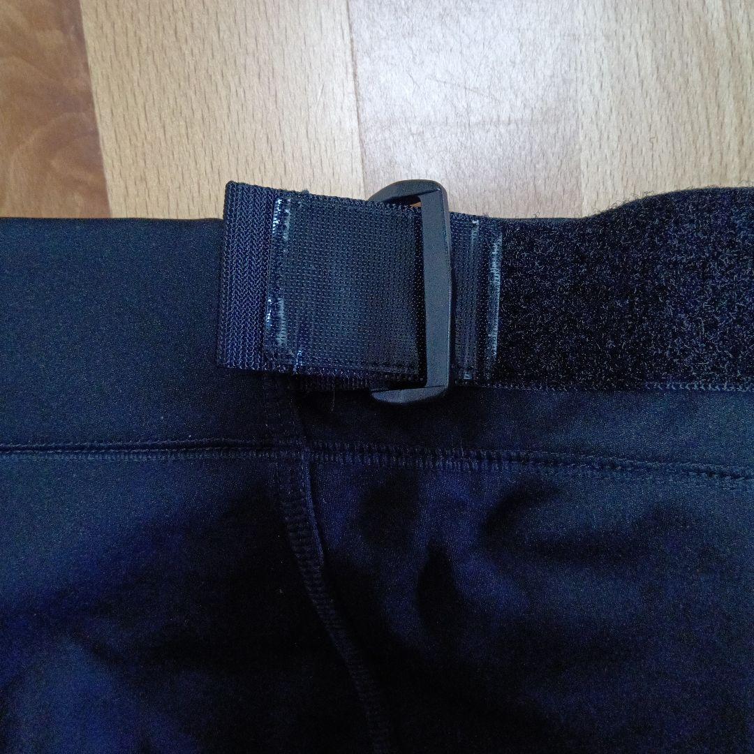 デサント【SSサイズ】スキーレーシング用　 ショートパンツ　ハーフパンツ