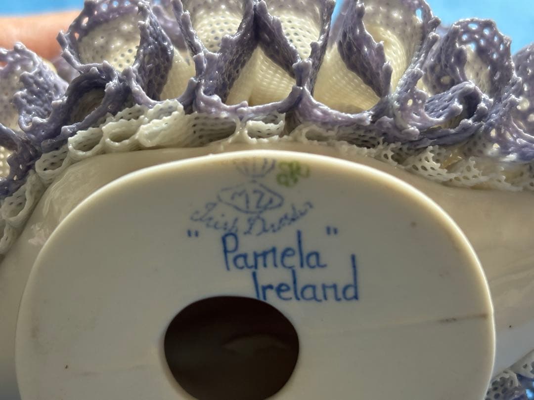 アイリッシュドレスデン　陶器製レースドレス人形　美品　インテリア　フィギュリン