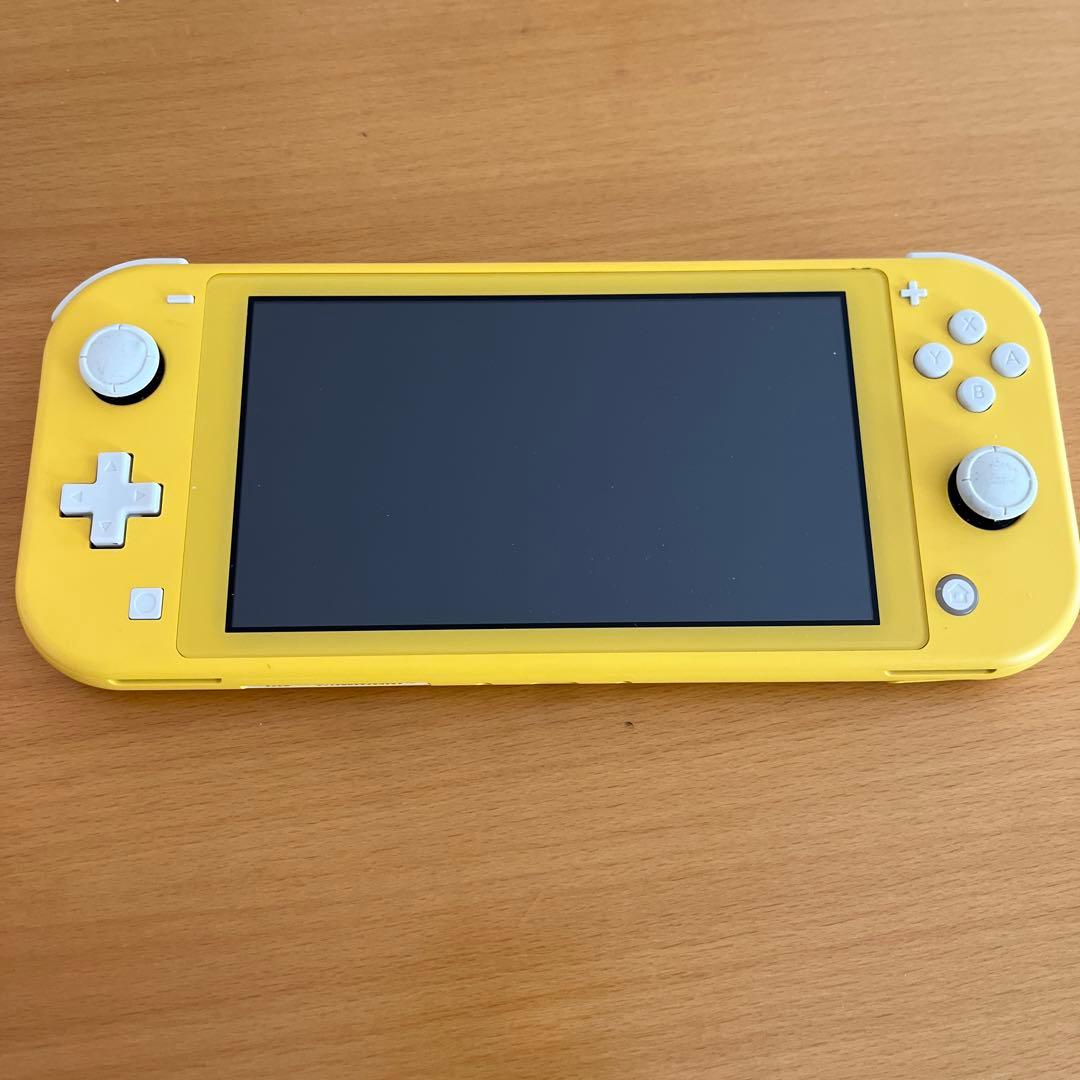 Nintendo Switch Lite イエロー 本体と箱付き＋ソフト