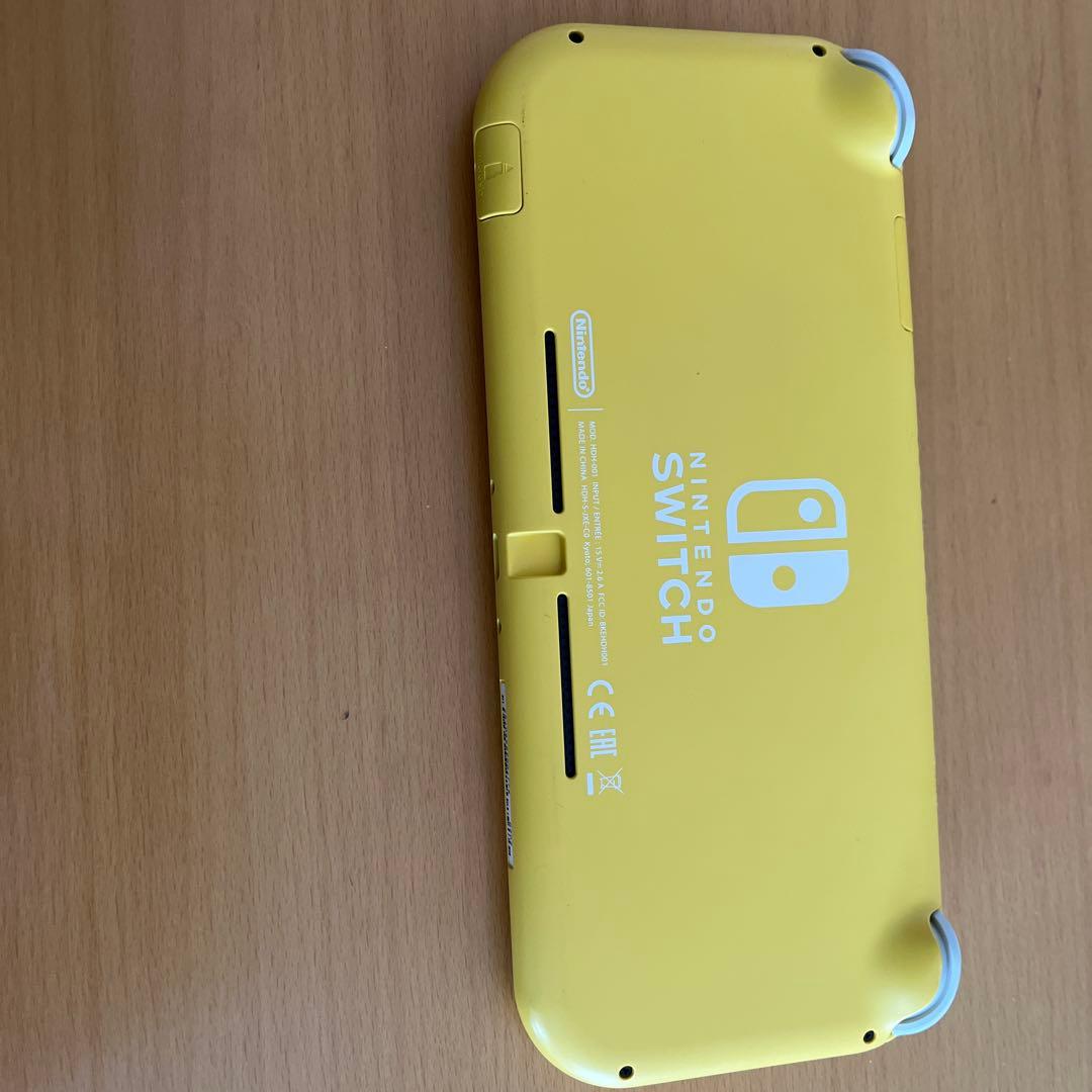 Nintendo Switch Lite イエロー 本体と箱付き＋ソフト