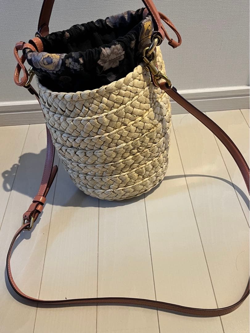 コーチ　カゴ　ショルダー　巾着型　バッグ　花柄