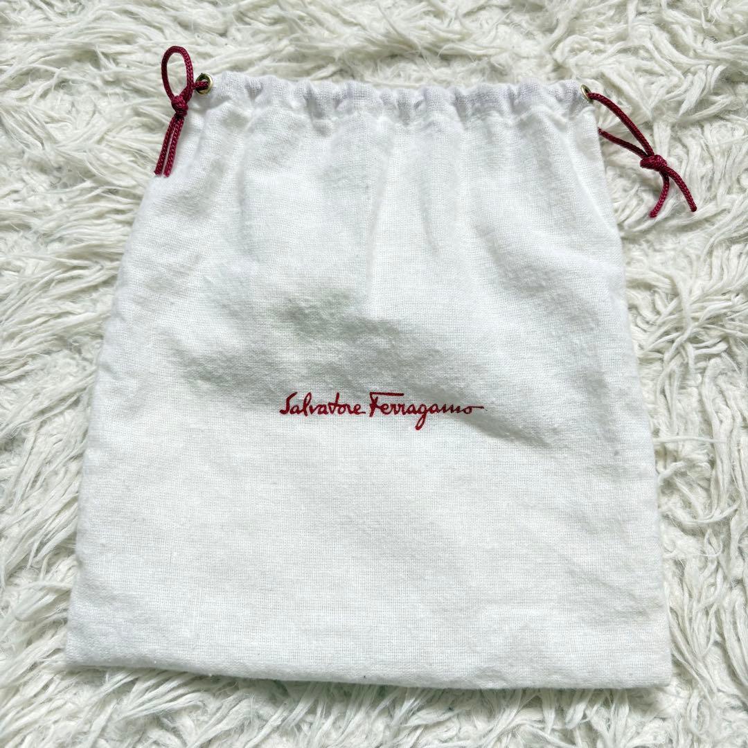 極美品　Ferragamo　ダブルガンチーニ　リバーシブルベルト　レディース