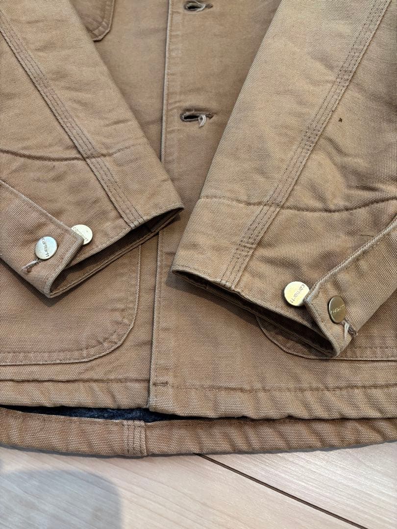 カーハート　ミシガンチョアコート　星タグ