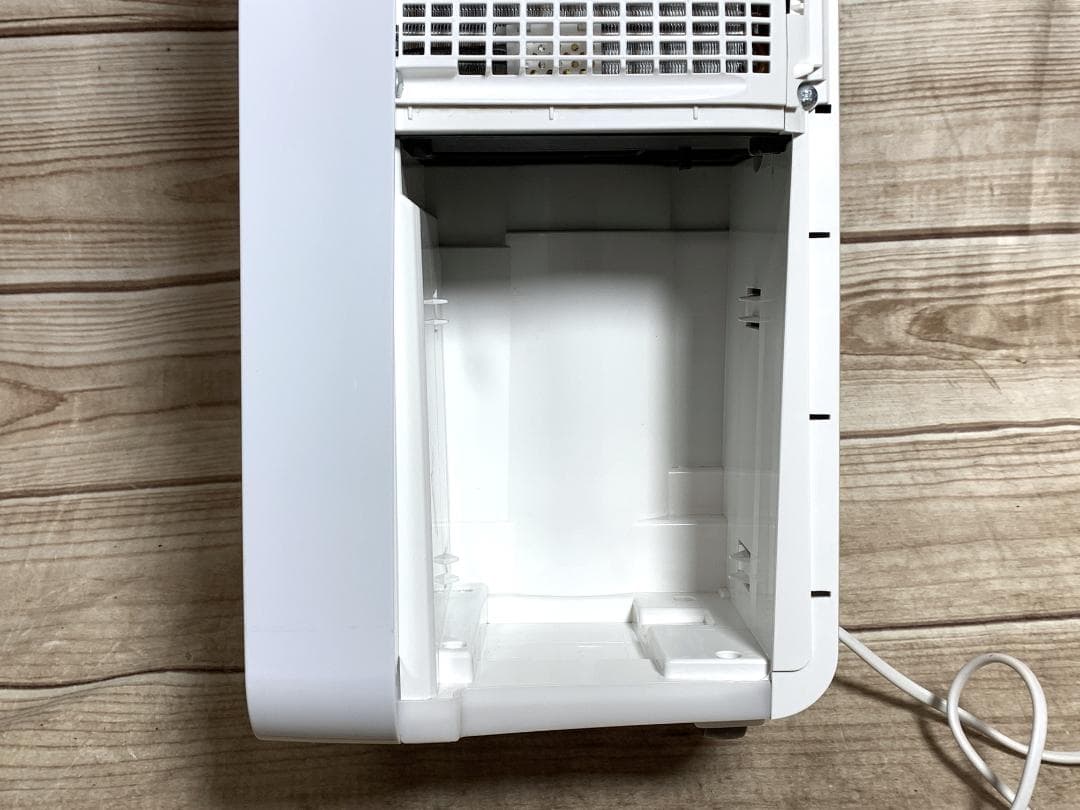 シャープ 23畳 冷風・衣類乾燥除湿機 コンパクトクール CM-N100 良品