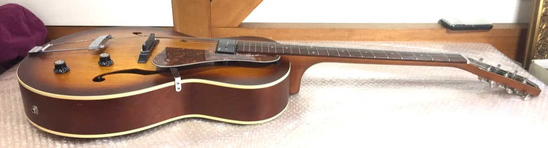 ○美品 Godin 5th avenue Kingpin P90 ゴダン ギター
