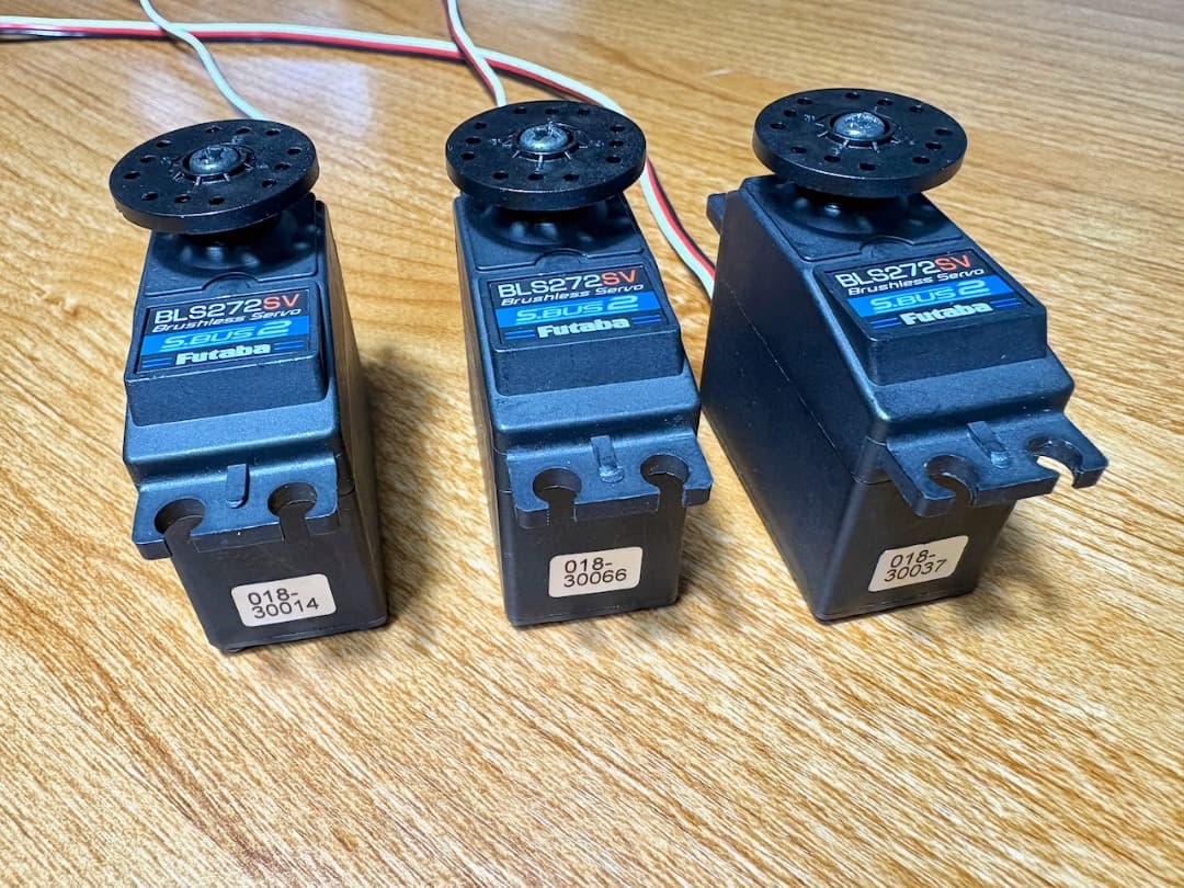 ラジコンヘリ 双葉電子工業 サーボ BLS272SV３個＋BLS276SVセット