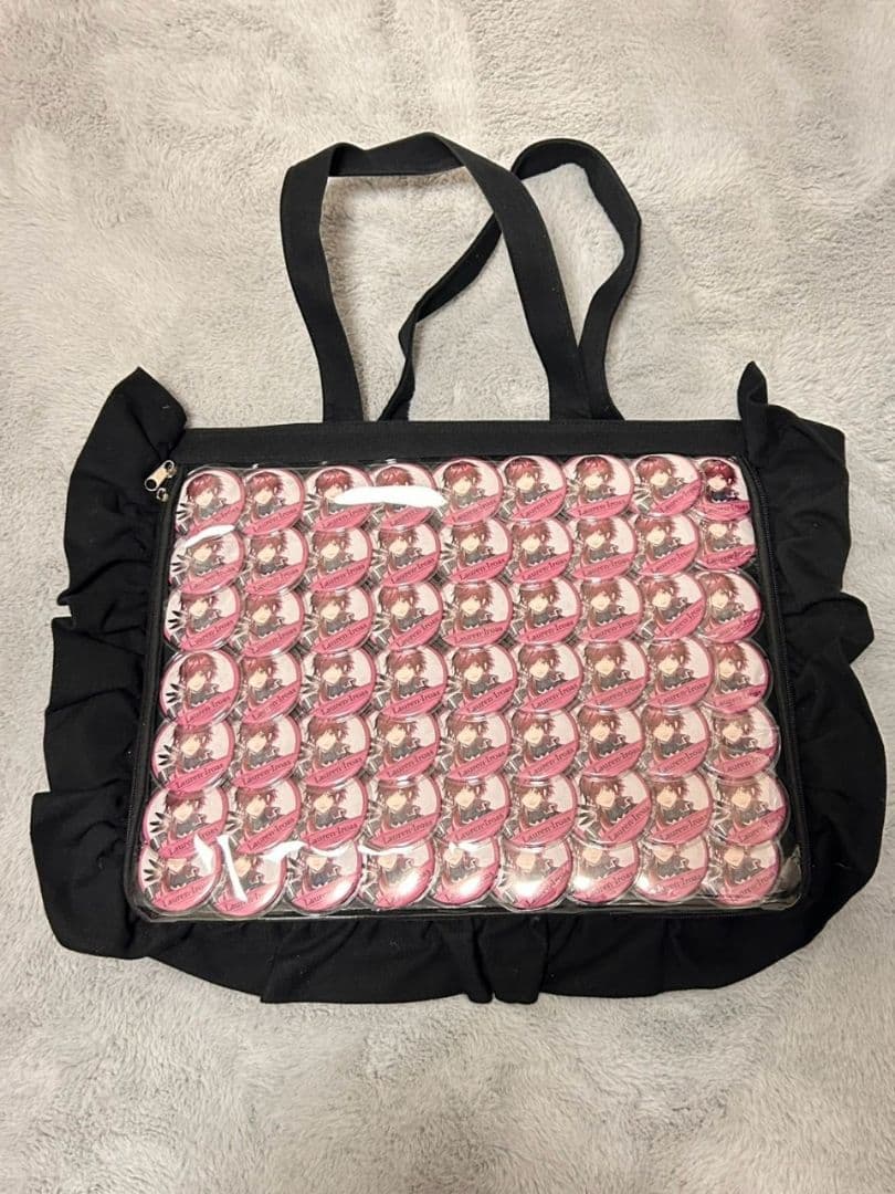 にじさんじ　ローレン・イロアス　缶バッジ　痛バッグとおまけのぬいぐるみ