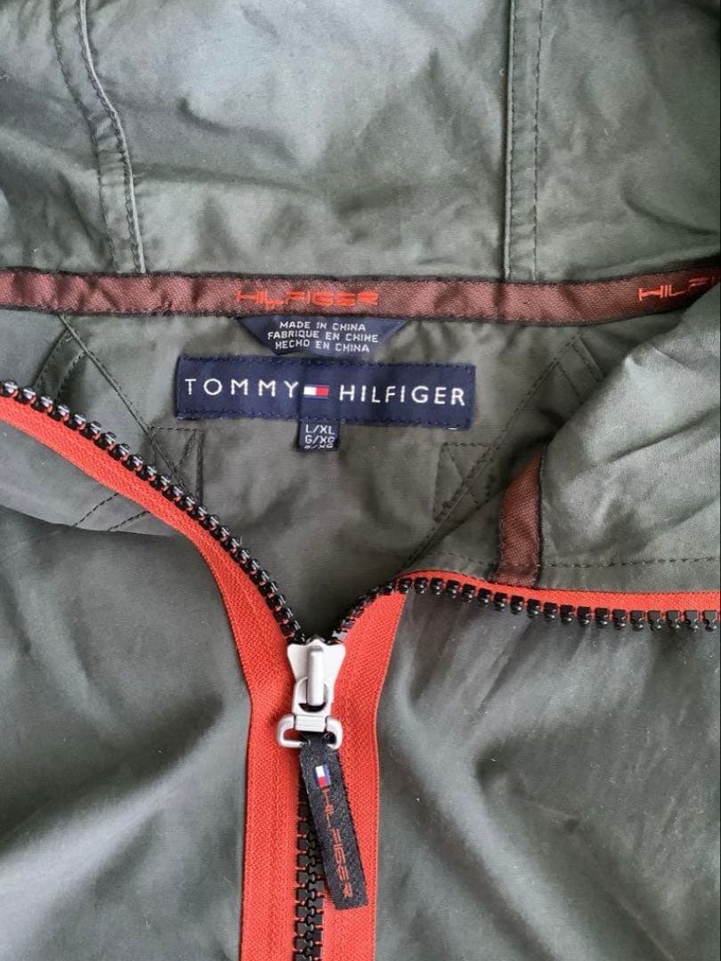   トミーヒルフィガー/フロントポケットZIPポンチョ