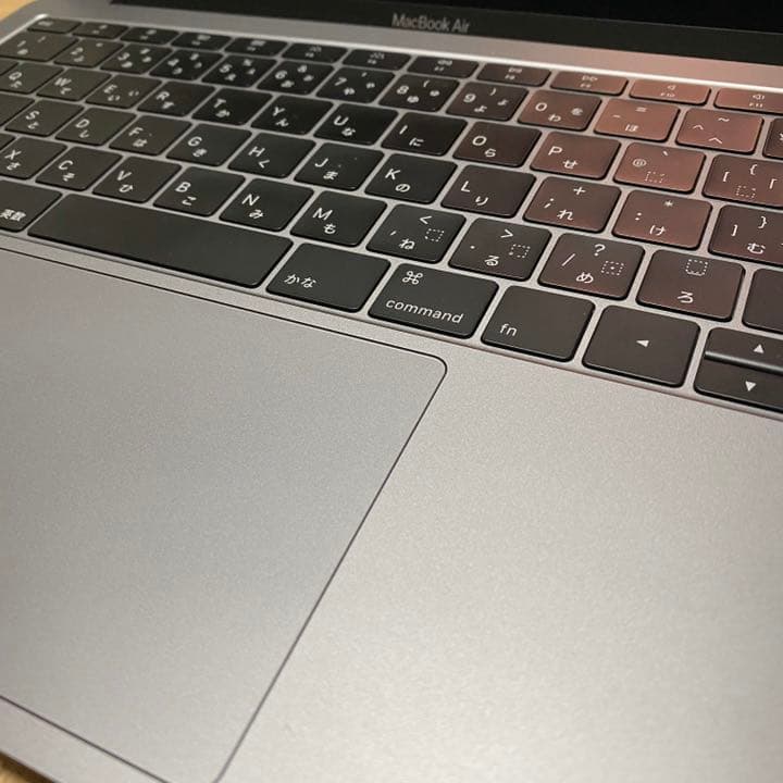 APPLE MacBook Air 2019年モデル　MVFJ2J/A