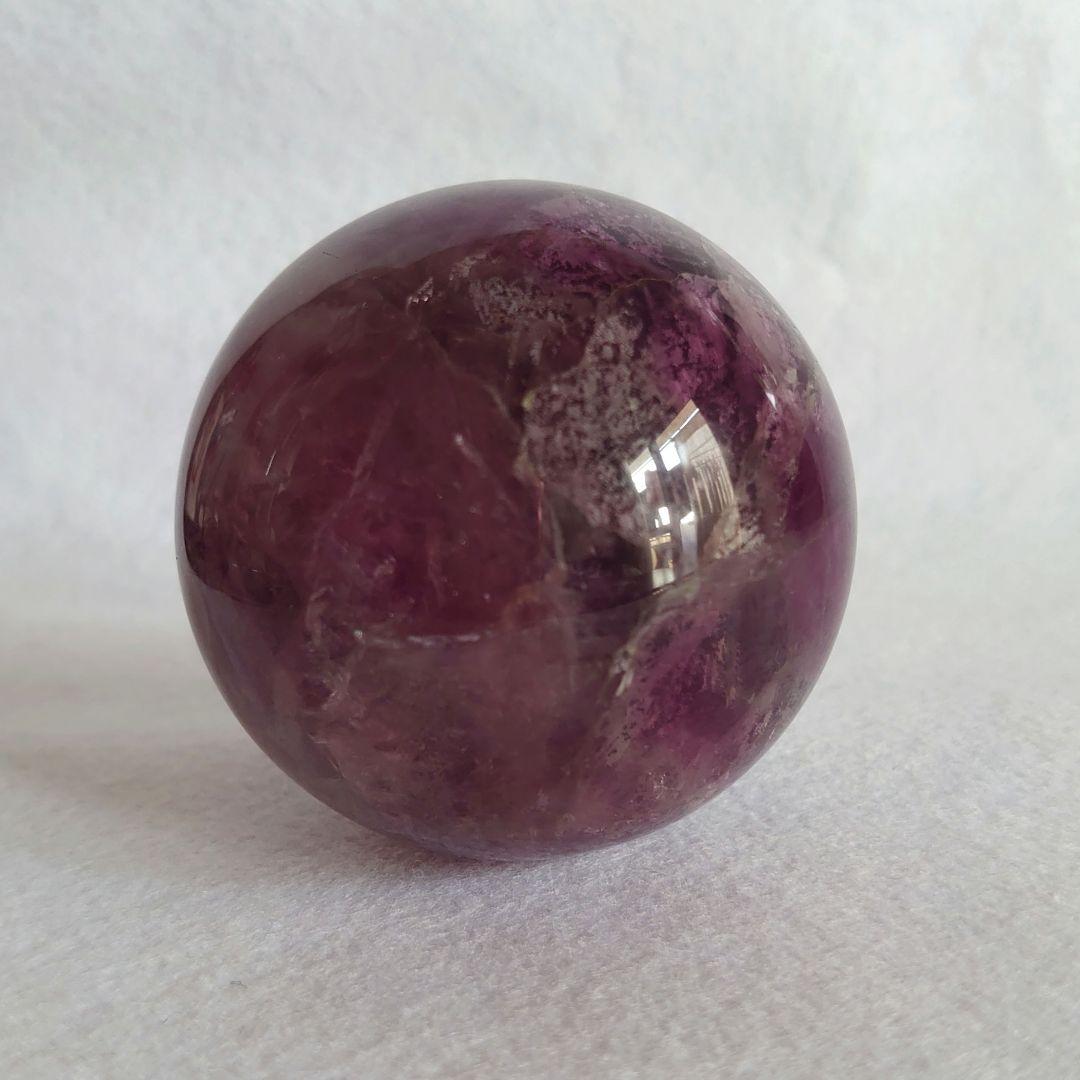 パープルピンクフローライト　丸玉B　素敵な逸品