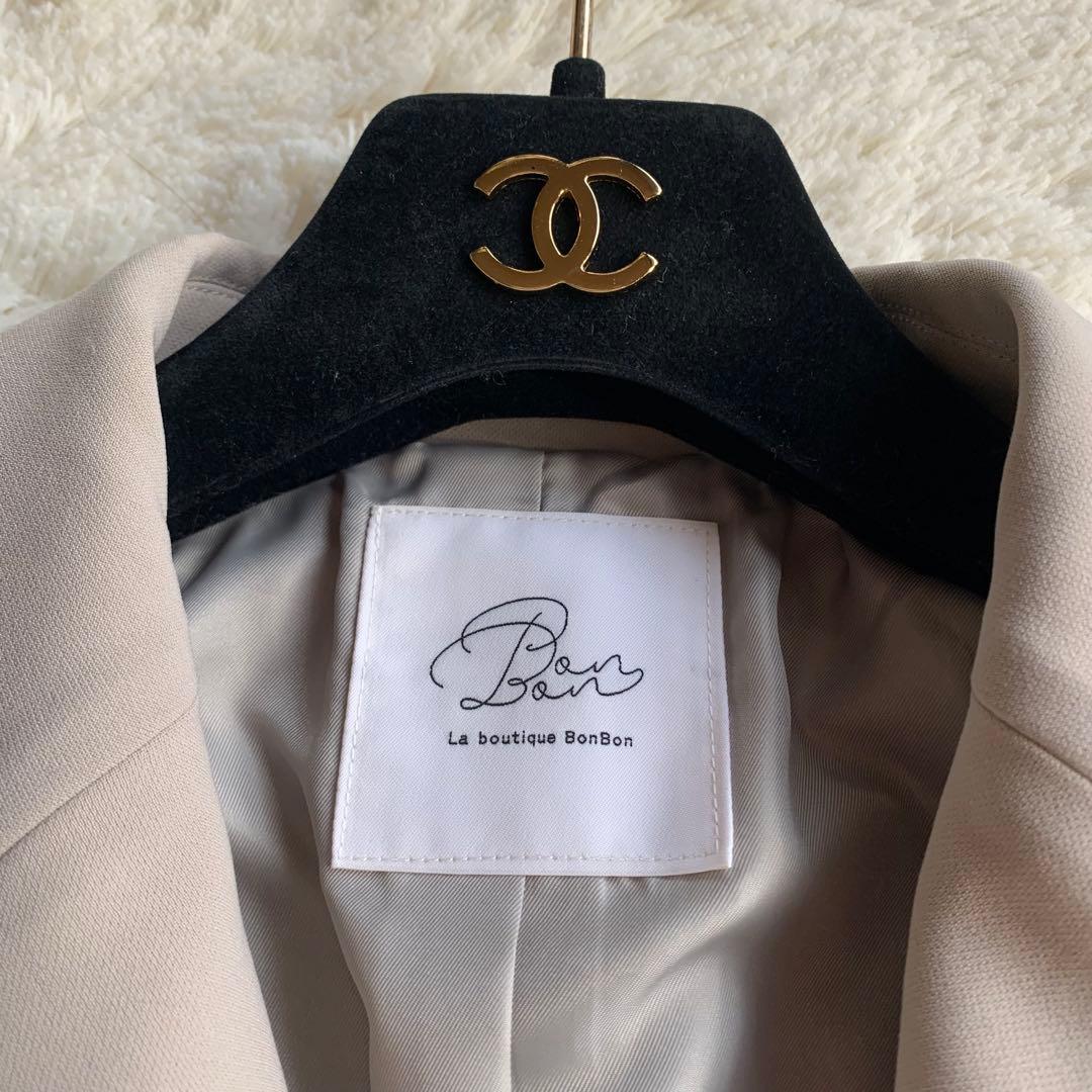 メタル釦ダブルジャケット　ラブティックボンボン　グレージュ　金ボタン