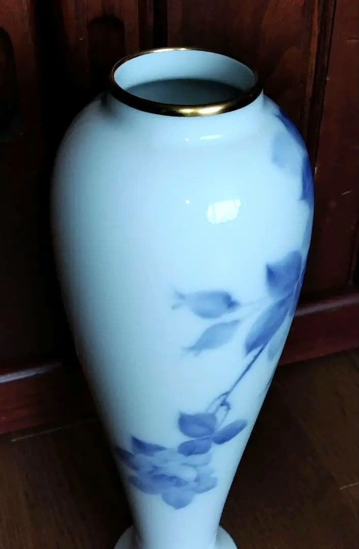 大倉陶園 金彩 ブルーローズ 317mm 花器