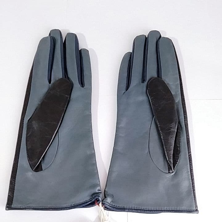 新品　タグ付き　Vivienne Westwood　手袋　レザー　羊革