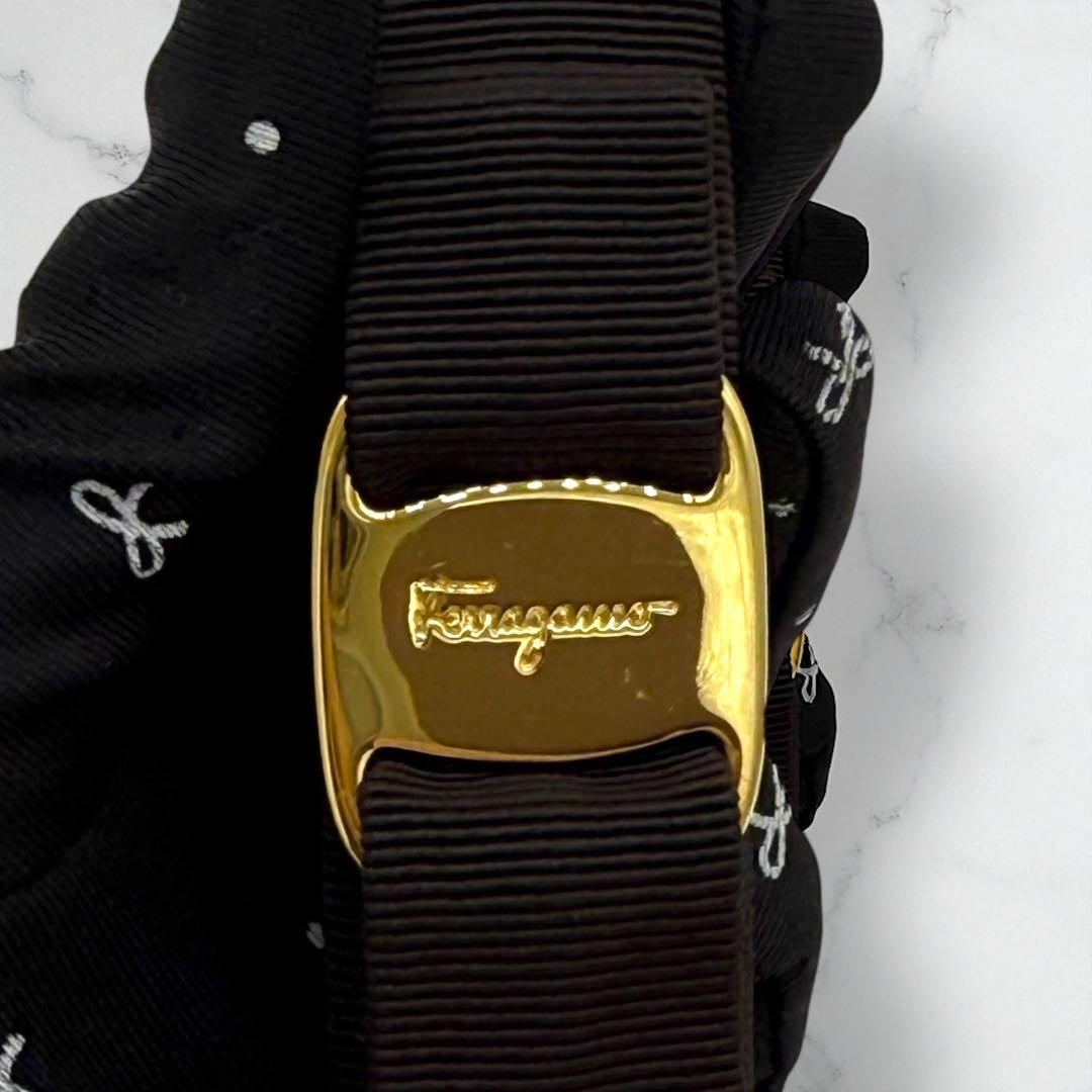 【美品】サルヴァトーレフェラガモ ヴァラリボン バレッタ　ダークブラウン