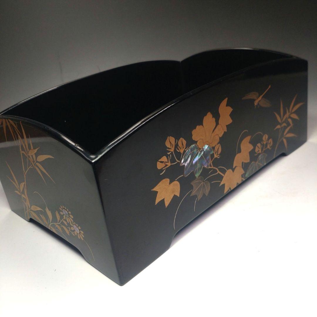 イ101 莨盆『蜻蛉螺鈿金蒔絵　煙草盆』『漆塗　茶道具』トンボ