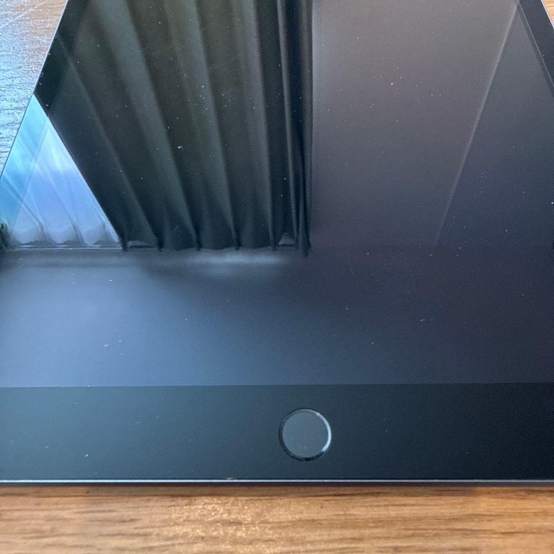 iPad 第7世代　Wi-Fi 32GB　スペースグレー