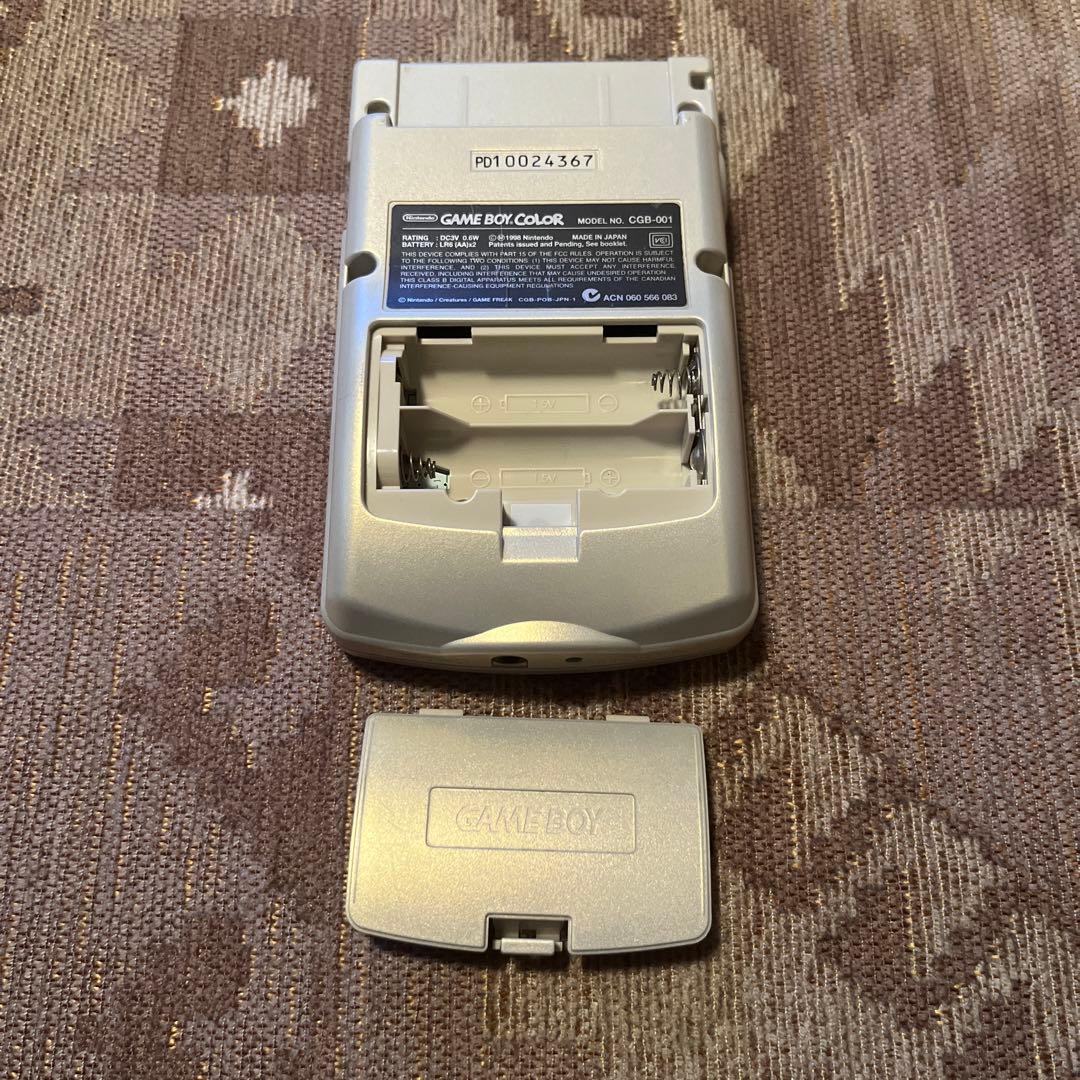 【稀少】ゲームボーイカラー 本体　ポケモン金銀