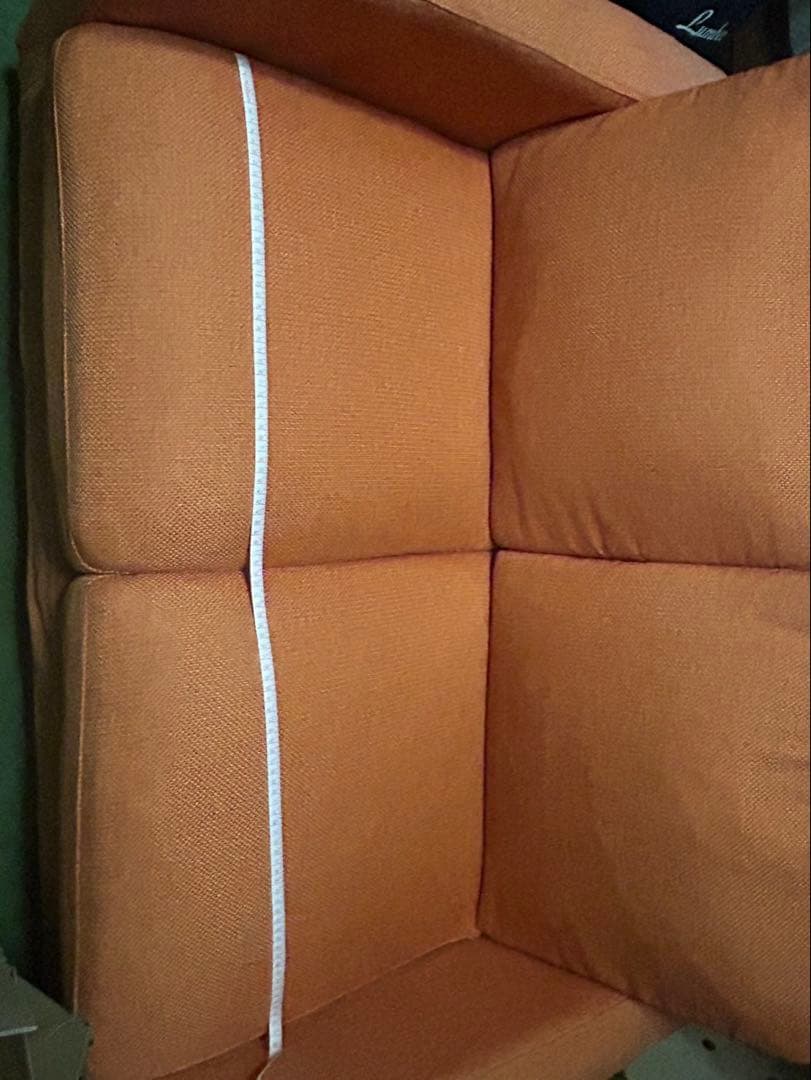 暖色オレンジ色 2人掛けソファ