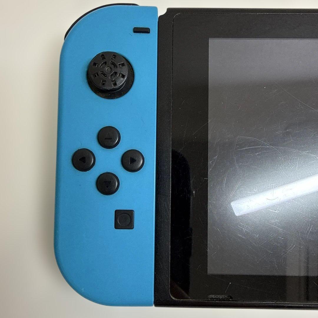 Nintendo Switch 本体 赤/青 Joy-Con 付属品付き　☺︎