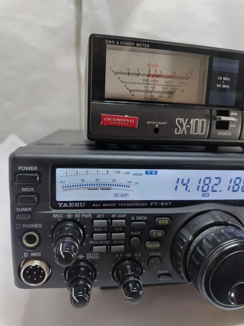 YAESU FT-847 トランシーバー