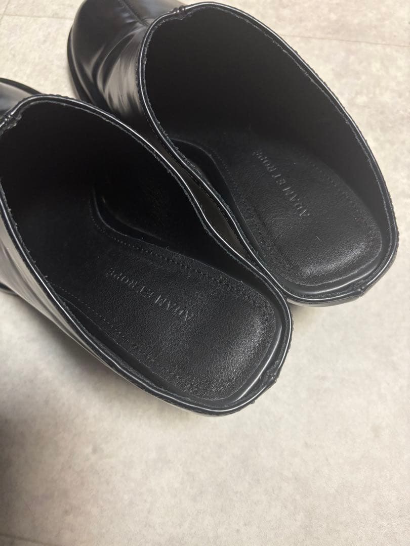 アダムエロペ　ブラックサンダル　ミュール　サボ