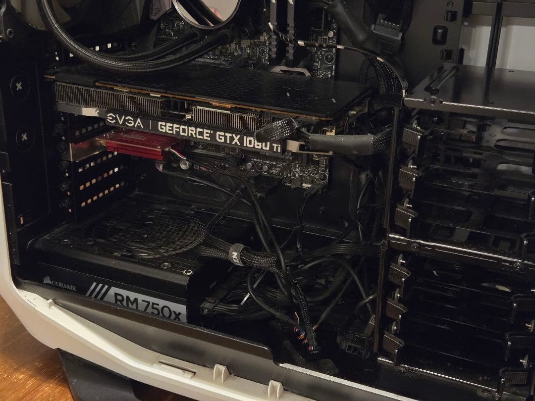 自作PC Ryzen9 3900X,RAM32GB,GTX1080 Ti