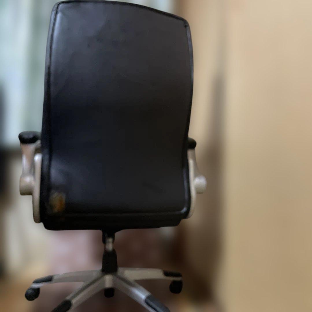 ニトリワークチエアクラウズ　PCV BK