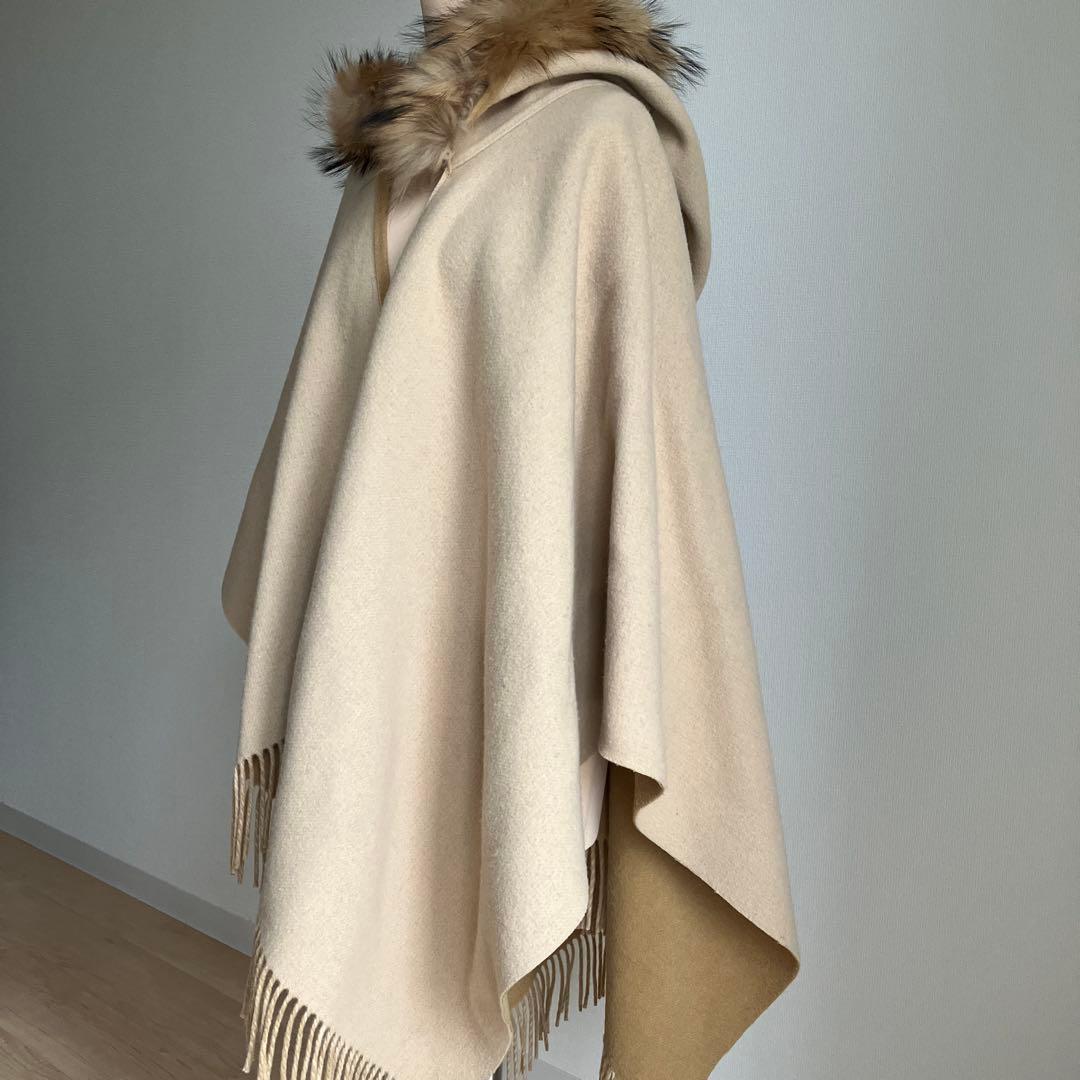 GRACE CONTINENTAL リバーシブル ケープ　ファーストール