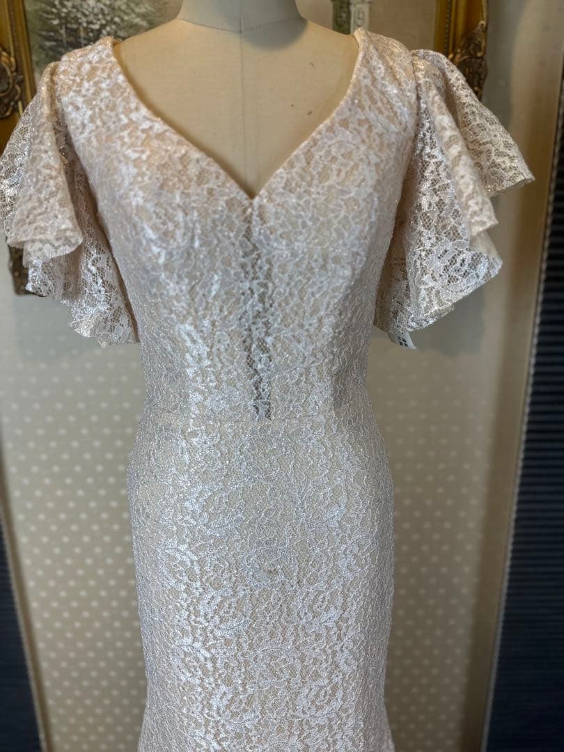 ラメアイボリー レース フレアスリーブ パーティードレス