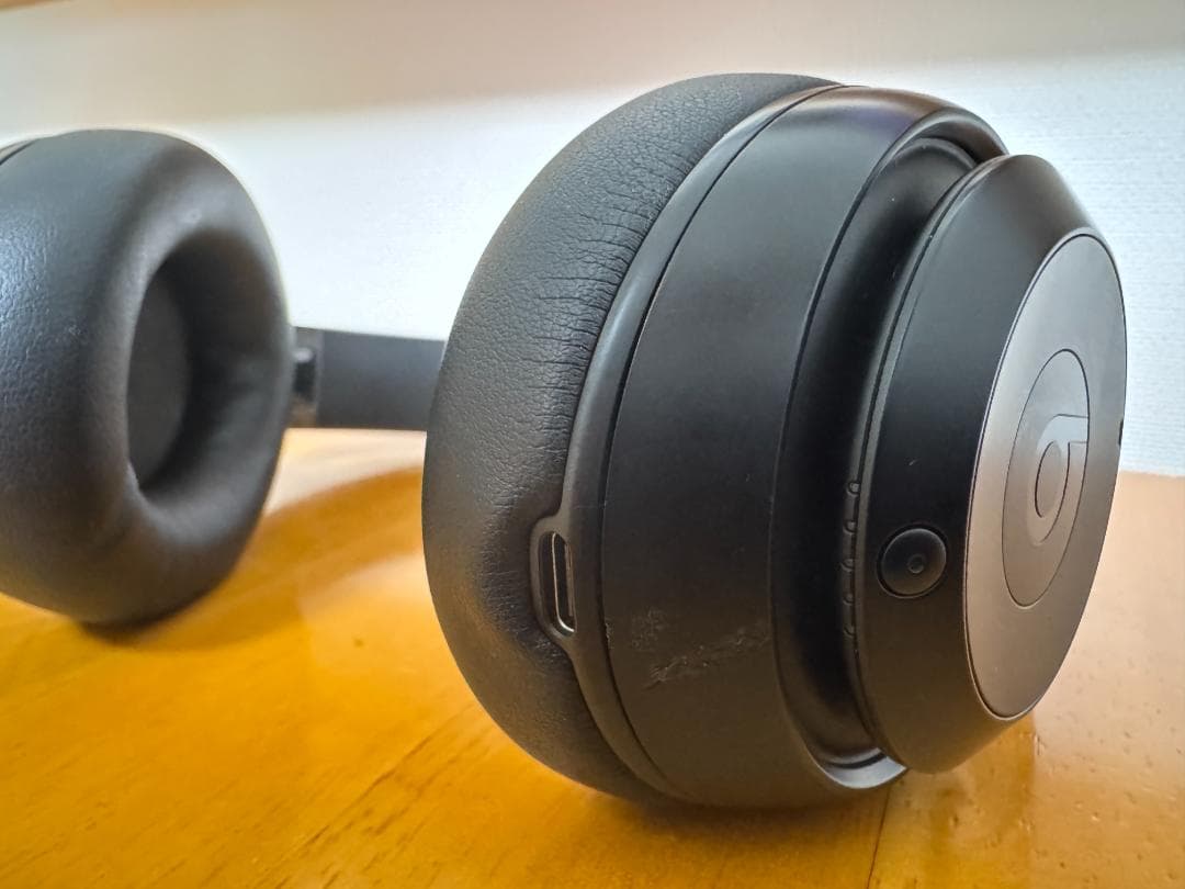 bot—-a　Beats studio Pro ブラック