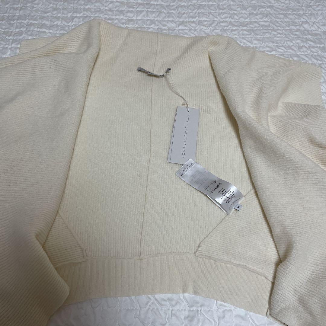 ステラマッカートニーカーディガンです。