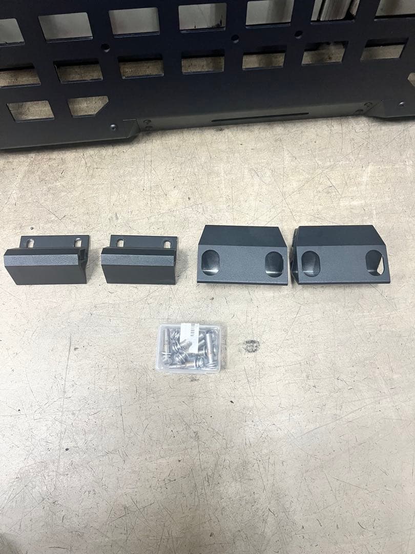 ラングラーJL用　左側　リアサイドパネル　中古