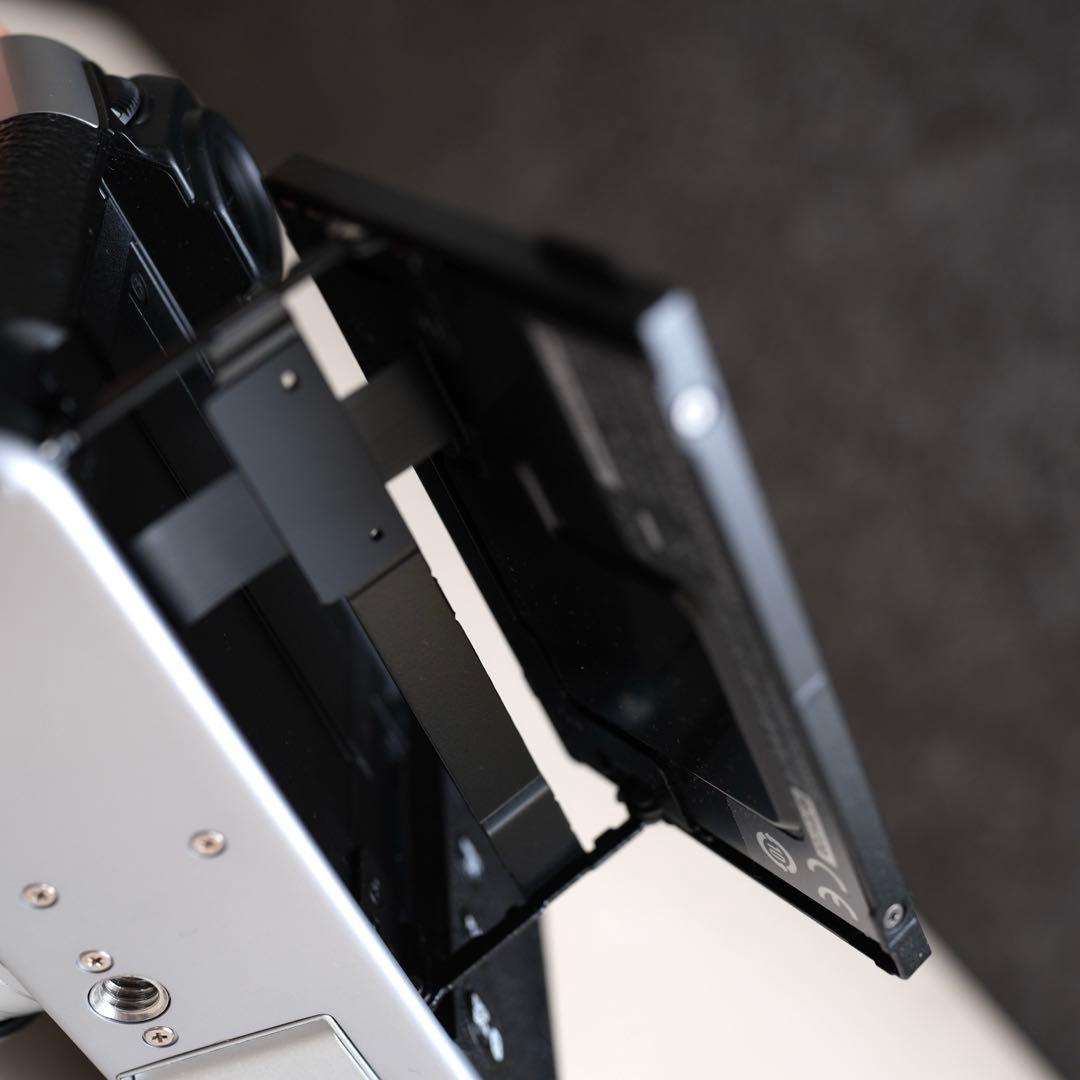 【美品】保有半年　X100VI シルバー、フィルターアダプター等同梱